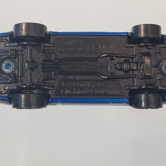 2009 Hot Wheels Blue '67 Pontiac Firebird 400 - Picture 7 of 7